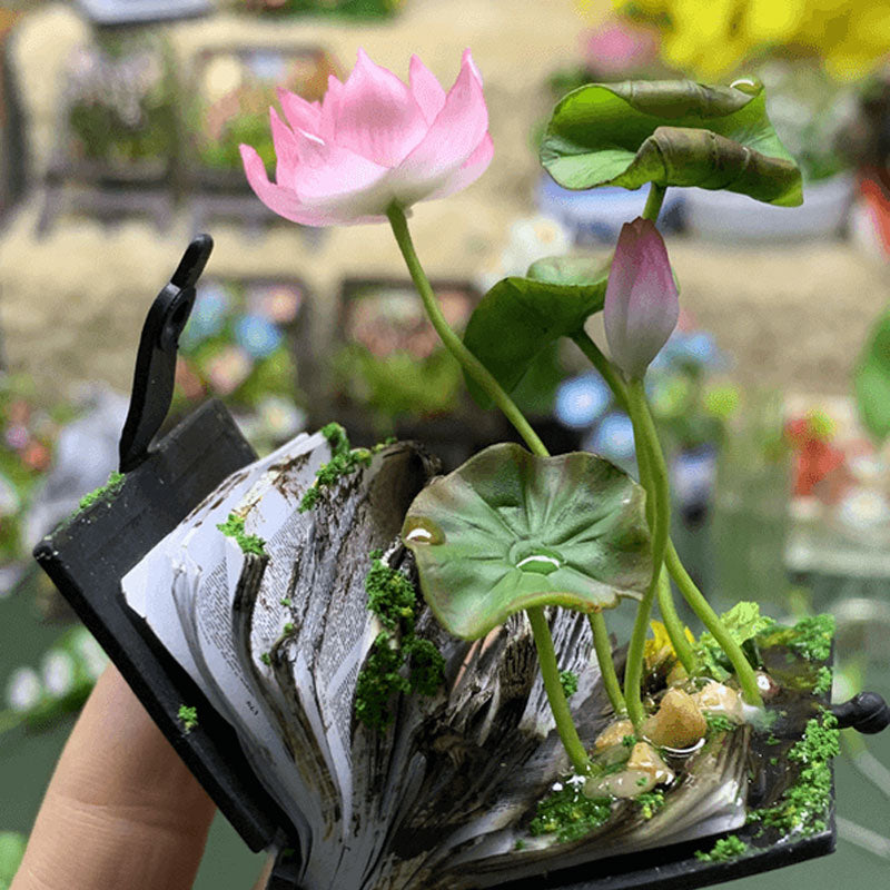 Miniature Book Flowers: A Fairy Tale in the Palm of Your Hand