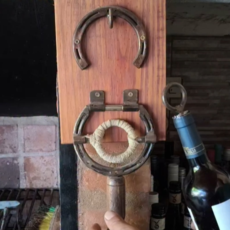 Horseshoe Wine Opener